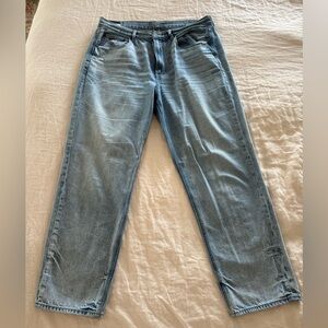 American Eagle Mom Jean